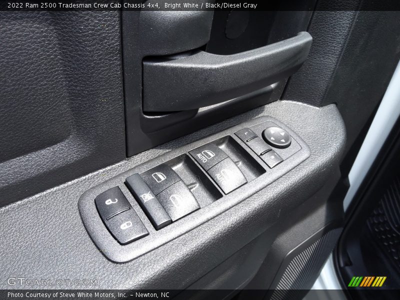 Bright White / Black/Diesel Gray 2022 Ram 2500 Tradesman Crew Cab Chassis 4x4