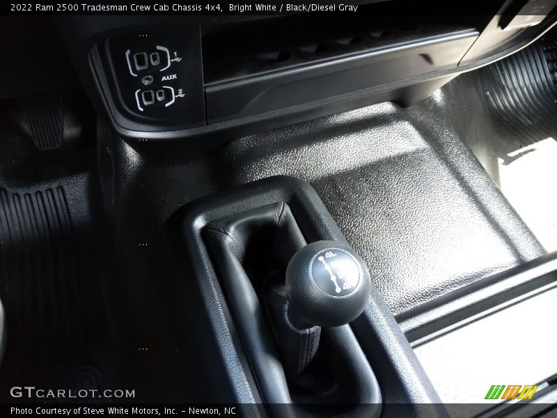Bright White / Black/Diesel Gray 2022 Ram 2500 Tradesman Crew Cab Chassis 4x4