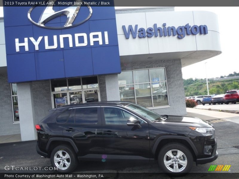 Midnight Black Metallic / Black 2019 Toyota RAV4 XLE AWD