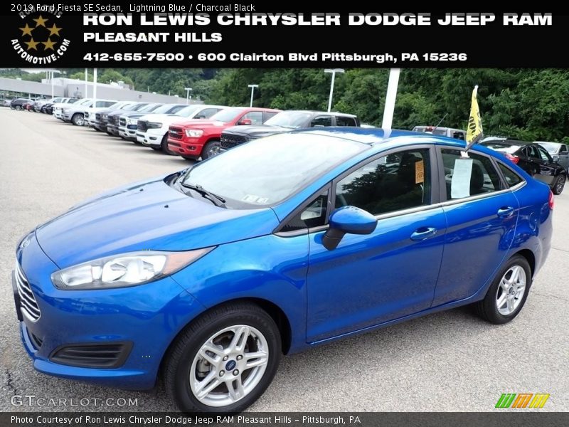 Lightning Blue / Charcoal Black 2019 Ford Fiesta SE Sedan