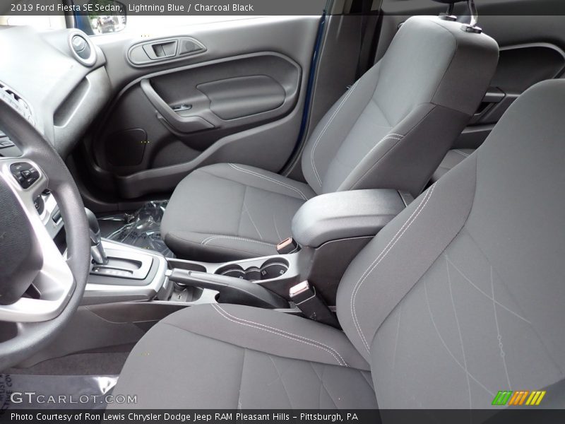 Lightning Blue / Charcoal Black 2019 Ford Fiesta SE Sedan