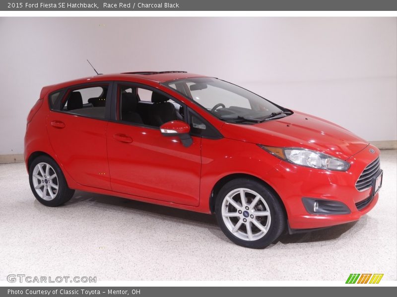 Race Red / Charcoal Black 2015 Ford Fiesta SE Hatchback