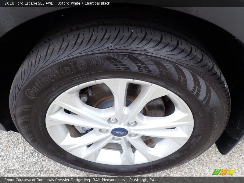 Oxford White / Charcoal Black 2018 Ford Escape SEL 4WD