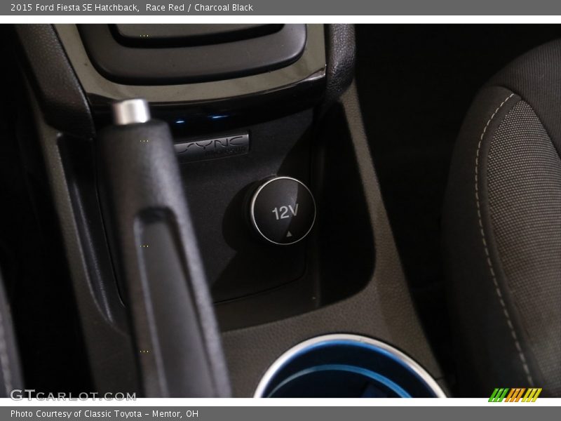 Race Red / Charcoal Black 2015 Ford Fiesta SE Hatchback