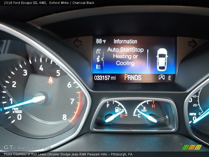 Oxford White / Charcoal Black 2018 Ford Escape SEL 4WD