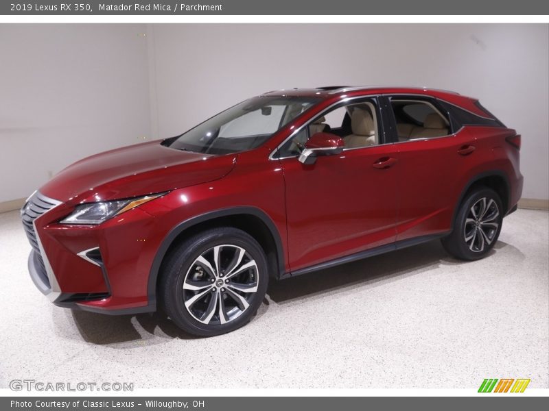 Front 3/4 View of 2019 RX 350