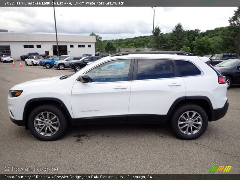 Bright White / Ski Gray/Black 2022 Jeep Cherokee Latitude Lux 4x4