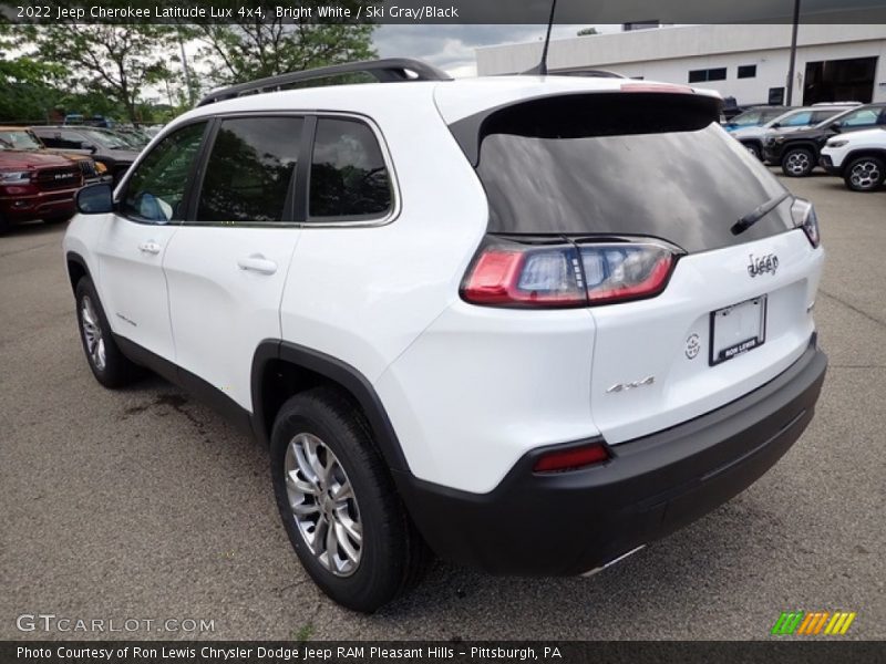 Bright White / Ski Gray/Black 2022 Jeep Cherokee Latitude Lux 4x4