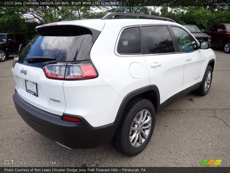 Bright White / Ski Gray/Black 2022 Jeep Cherokee Latitude Lux 4x4