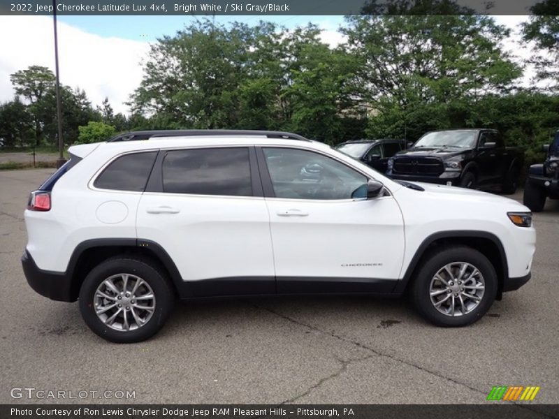 Bright White / Ski Gray/Black 2022 Jeep Cherokee Latitude Lux 4x4