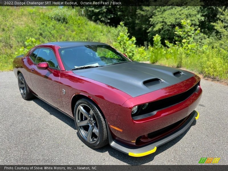 Front 3/4 View of 2022 Challenger SRT Hellcat Redeye