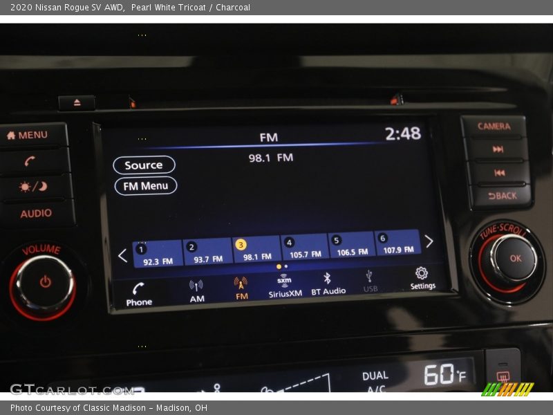 Pearl White Tricoat / Charcoal 2020 Nissan Rogue SV AWD