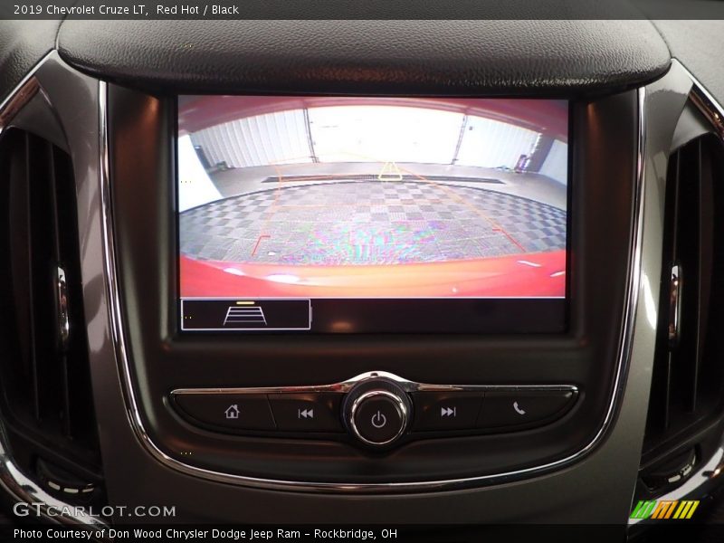 Red Hot / Black 2019 Chevrolet Cruze LT
