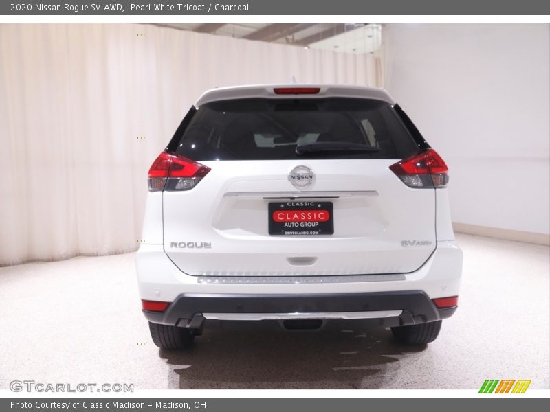 Pearl White Tricoat / Charcoal 2020 Nissan Rogue SV AWD
