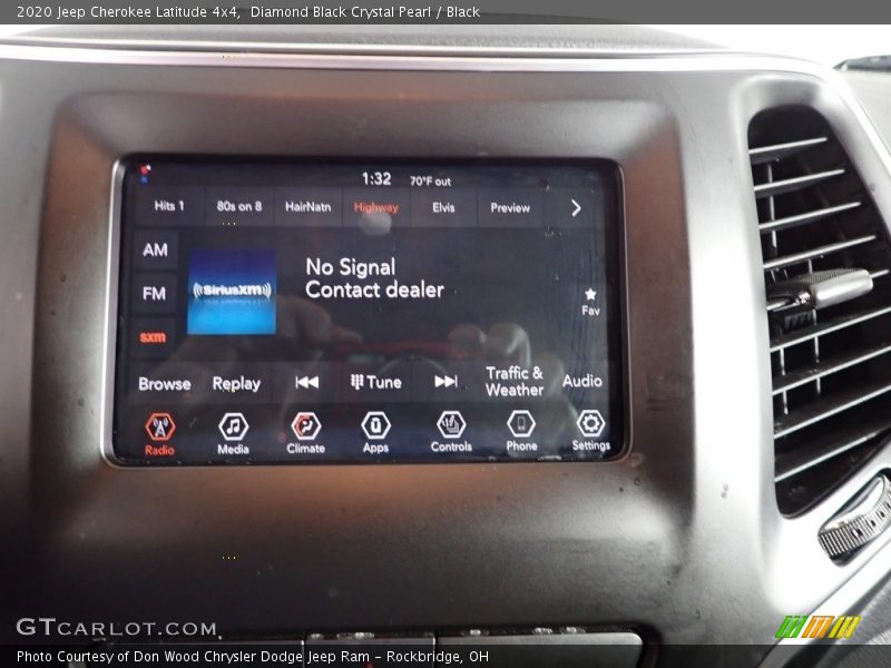 Diamond Black Crystal Pearl / Black 2020 Jeep Cherokee Latitude 4x4