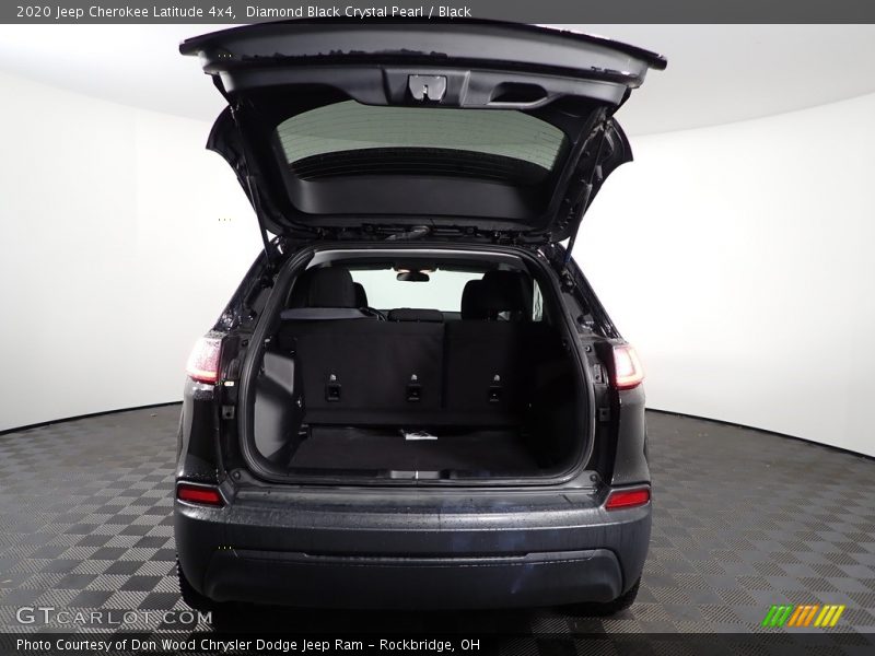 Diamond Black Crystal Pearl / Black 2020 Jeep Cherokee Latitude 4x4