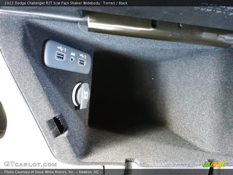 Torred / Black 2022 Dodge Challenger R/T Scat Pack Shaker Widebody