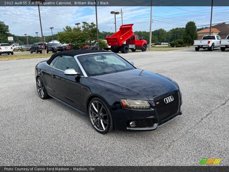 Front 3/4 View of 2012 S5 3.0 TFSI quattro Cabriolet