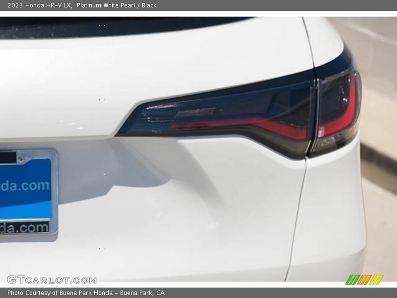 Platinum White Pearl / Black 2023 Honda HR-V LX