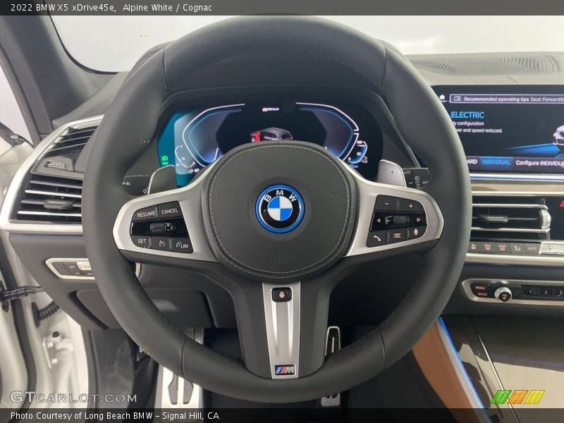  2022 X5 xDrive45e Steering Wheel