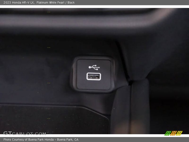 Platinum White Pearl / Black 2023 Honda HR-V LX