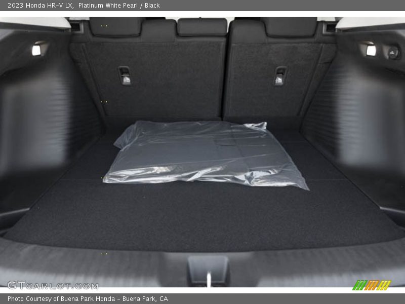 Platinum White Pearl / Black 2023 Honda HR-V LX