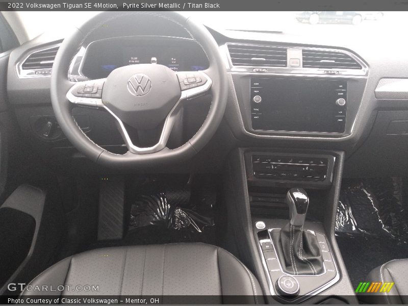 Pyrite Silver Metallic / Titan Black 2022 Volkswagen Tiguan SE 4Motion