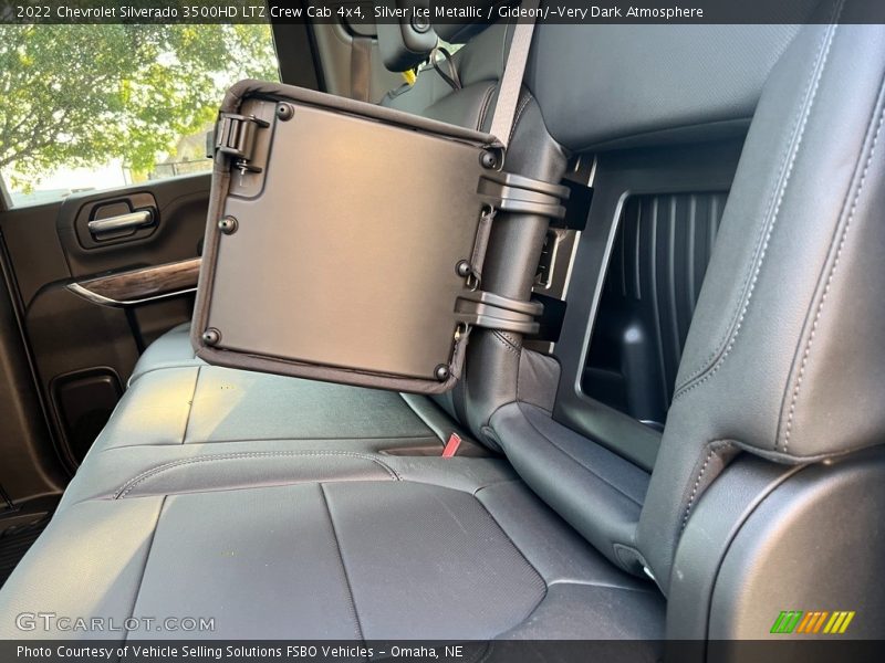 Silver Ice Metallic / Gideon/­Very Dark Atmosphere 2022 Chevrolet Silverado 3500HD LTZ Crew Cab 4x4