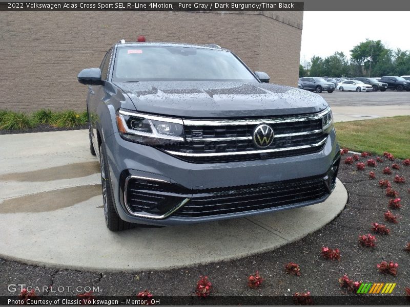 Pure Gray / Dark Burgundy/Titan Black 2022 Volkswagen Atlas Cross Sport SEL R-Line 4Motion