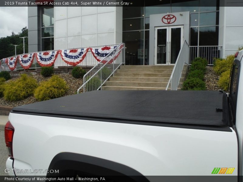 Super White / Cement Gray 2019 Toyota Tacoma SR Access Cab 4x4