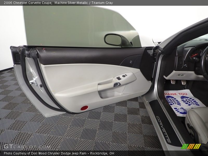 Door Panel of 2006 Corvette Coupe
