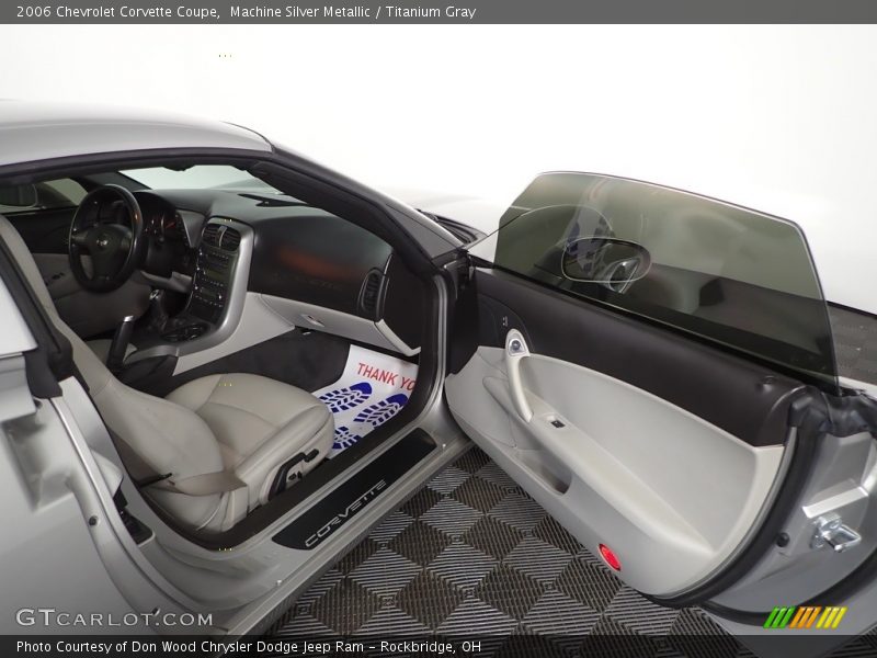 Machine Silver Metallic / Titanium Gray 2006 Chevrolet Corvette Coupe