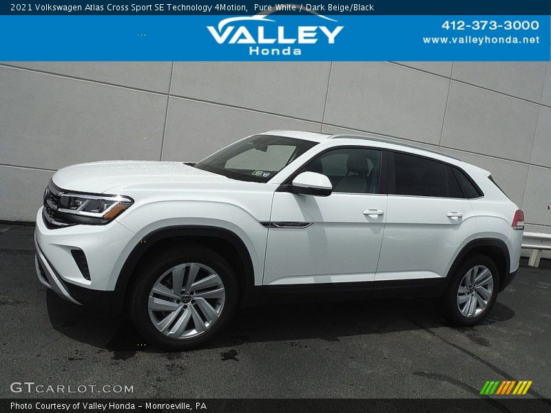 Pure White / Dark Beige/Black 2021 Volkswagen Atlas Cross Sport SE Technology 4Motion