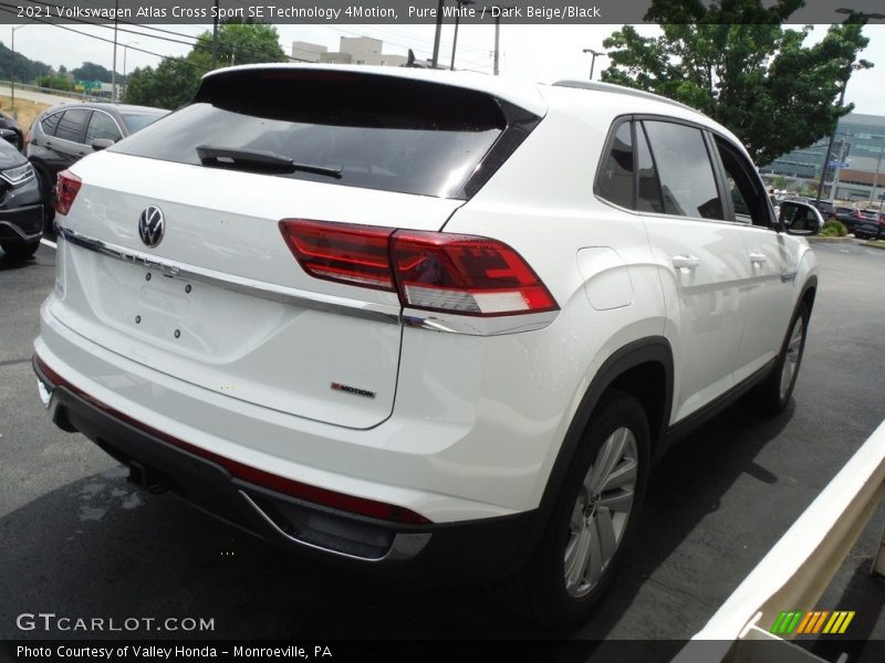 Pure White / Dark Beige/Black 2021 Volkswagen Atlas Cross Sport SE Technology 4Motion