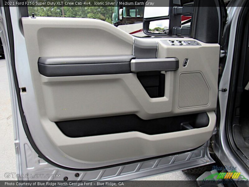 Iconic Silver / Medium Earth Gray 2021 Ford F250 Super Duty XLT Crew Cab 4x4