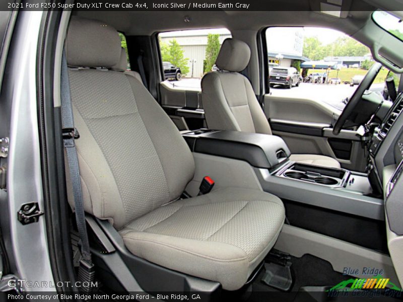 Iconic Silver / Medium Earth Gray 2021 Ford F250 Super Duty XLT Crew Cab 4x4