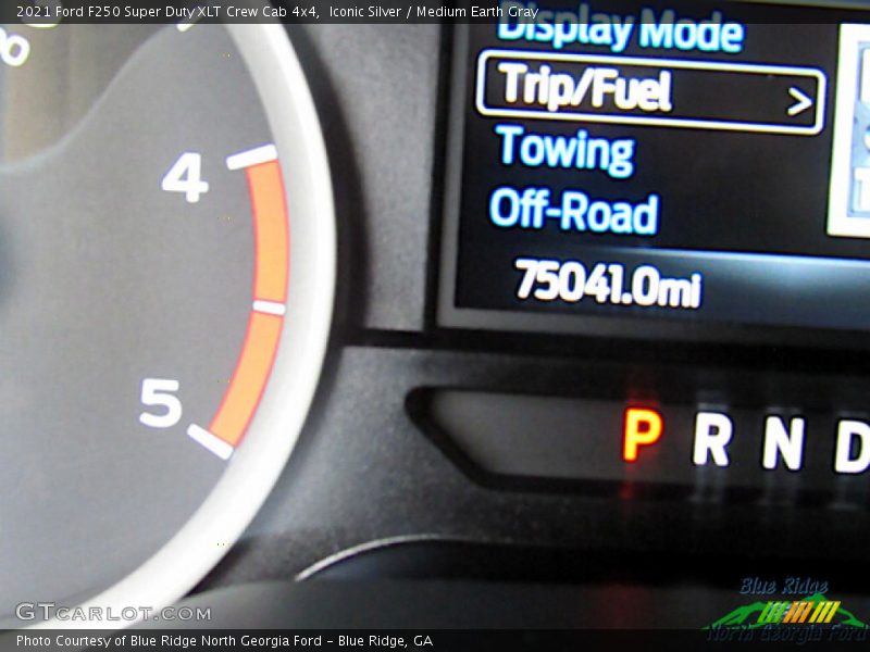 Iconic Silver / Medium Earth Gray 2021 Ford F250 Super Duty XLT Crew Cab 4x4