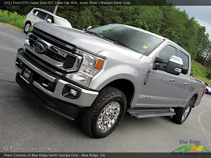 Iconic Silver / Medium Earth Gray 2021 Ford F250 Super Duty XLT Crew Cab 4x4