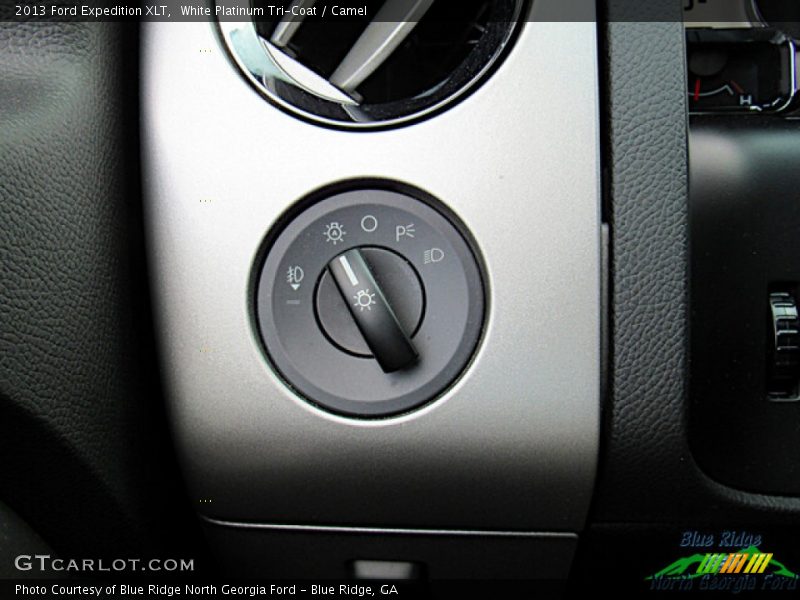 White Platinum Tri-Coat / Camel 2013 Ford Expedition XLT