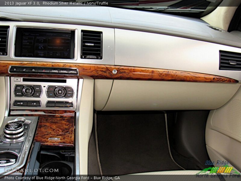 Rhodium Silver Metallic / Ivory/Truffle 2013 Jaguar XF 3.0