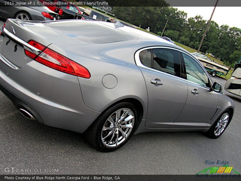 Rhodium Silver Metallic / Ivory/Truffle 2013 Jaguar XF 3.0