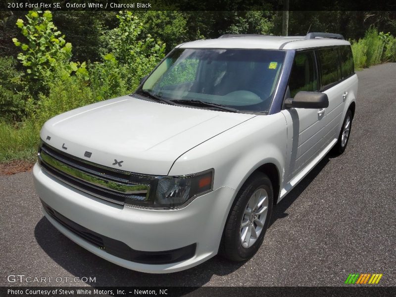 Oxford White / Charcoal Black 2016 Ford Flex SE
