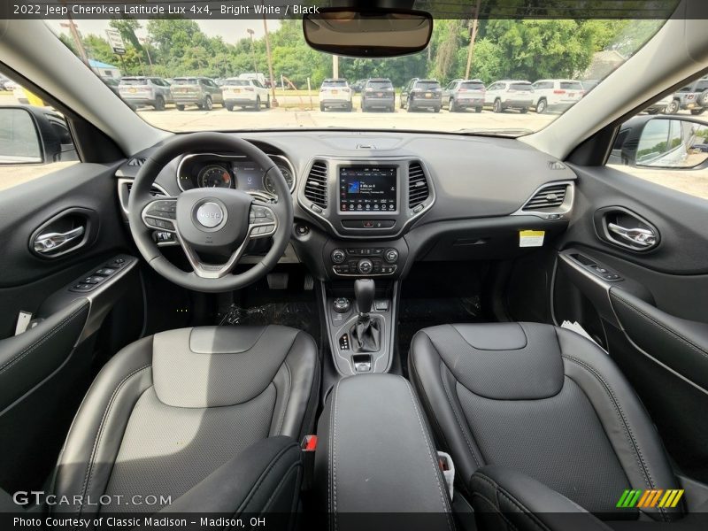 Bright White / Black 2022 Jeep Cherokee Latitude Lux 4x4