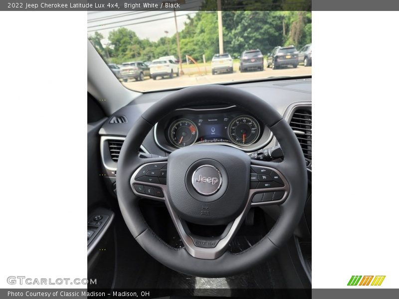 Bright White / Black 2022 Jeep Cherokee Latitude Lux 4x4