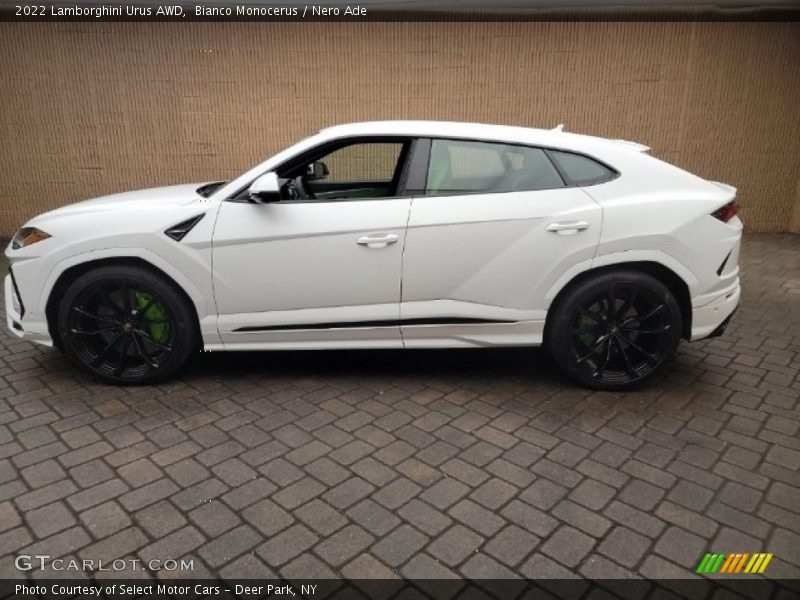  2022 Urus AWD Bianco Monocerus
