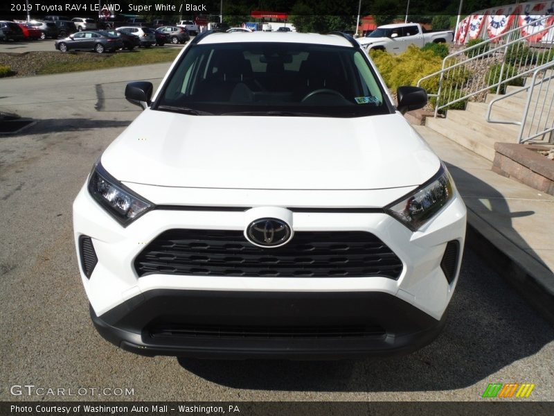 Super White / Black 2019 Toyota RAV4 LE AWD