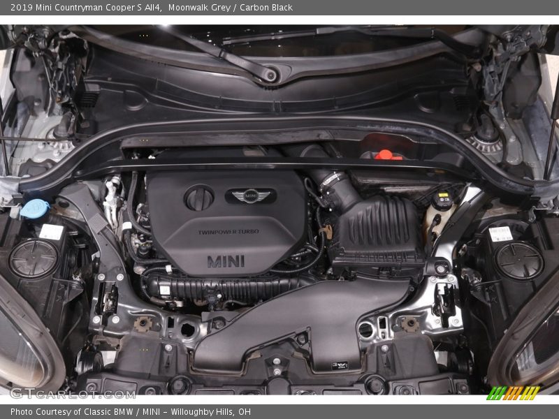 Moonwalk Grey / Carbon Black 2019 Mini Countryman Cooper S All4