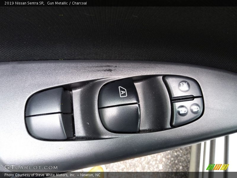 Gun Metallic / Charcoal 2019 Nissan Sentra SR