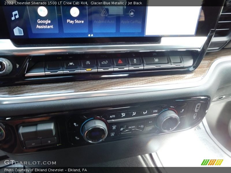 Glacier Blue Metallic / Jet Black 2022 Chevrolet Silverado 1500 LT Crew Cab 4x4