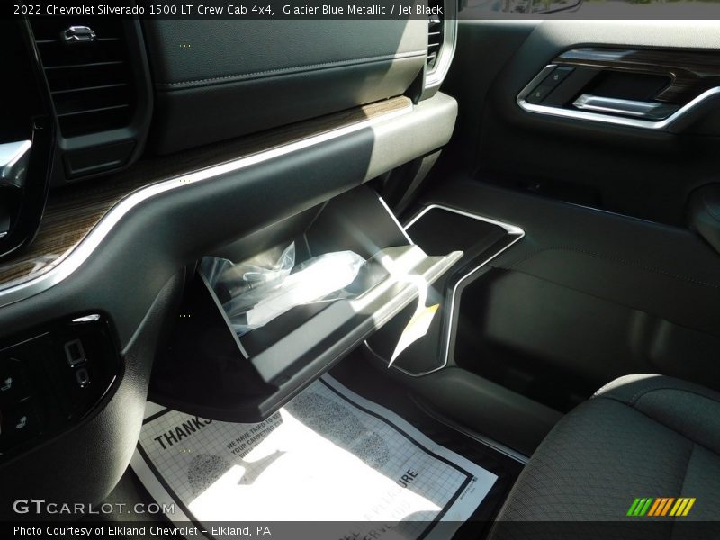 Glacier Blue Metallic / Jet Black 2022 Chevrolet Silverado 1500 LT Crew Cab 4x4